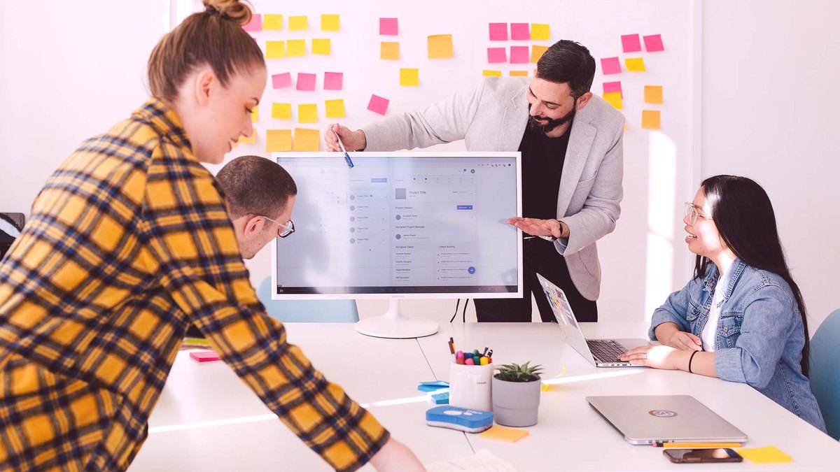 programmatic vs managed b2b paid media roi